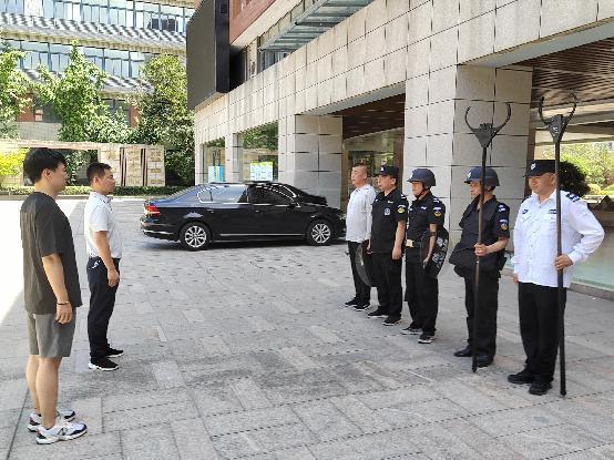 C:/Users/凌旭锋/Desktop/7.24 保安培训照片/5327c7875c9333fc0e7ed1efd956546.jpg5327c7875c9333fc0e7ed1efd956546